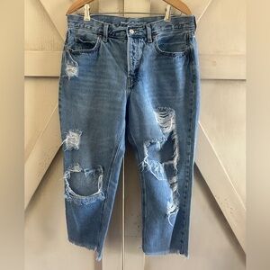 Old Navy High Rise Slouchy Straight Jeans Size 12 Distressed Raw Hem
